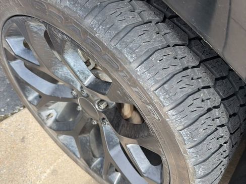 Used 2017 GMC Yukon Denali w/ Open Road Package image 3