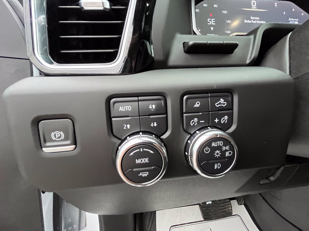Used 2024 GMC Sierra 2500 Denali w/ Denali Reserve Package AWD/4WD image 30