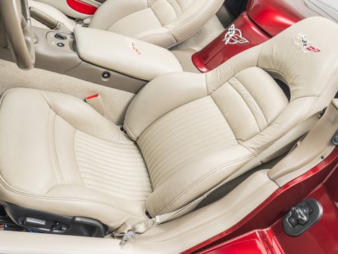 Used 2003 Chevrolet Corvette Convertible w/ Preferred Equipment Group1 RWD image 24