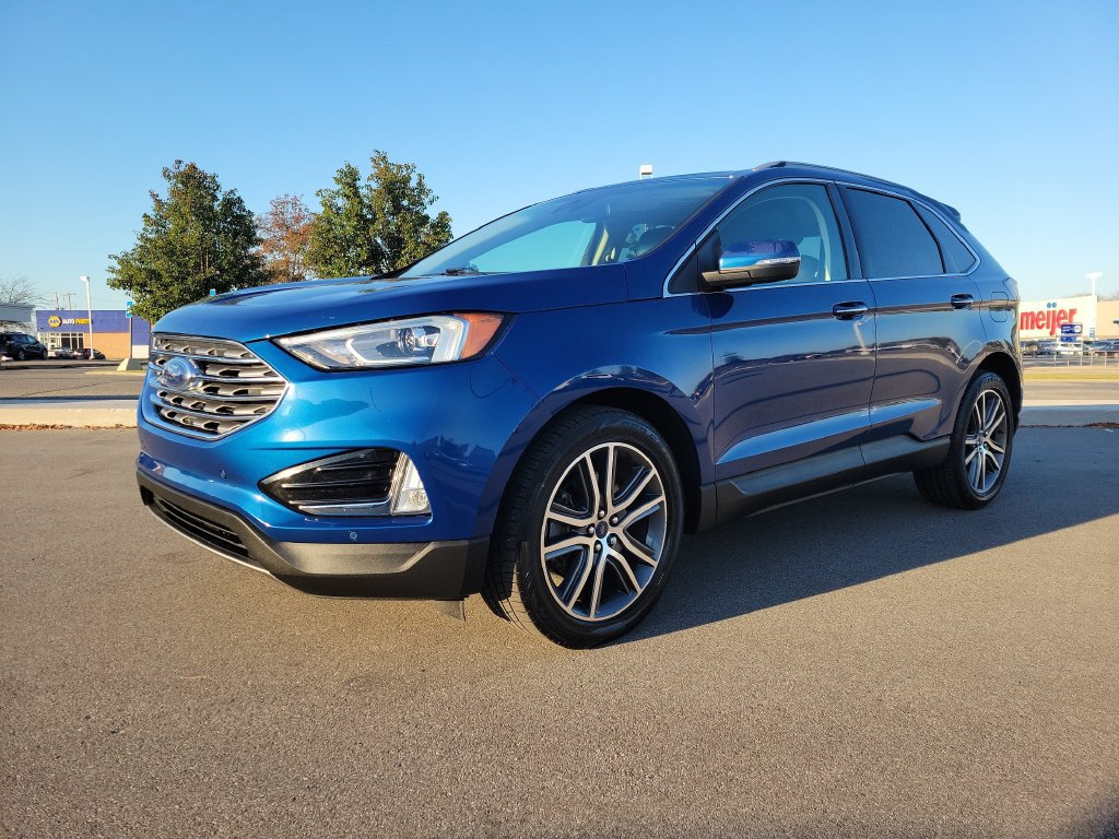 Certified 2020 Ford Edge Titanium AWD/4WD image 2