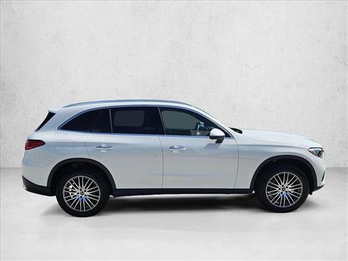 Certified 2026 Mercedes-Benz GLC 300 image 4
