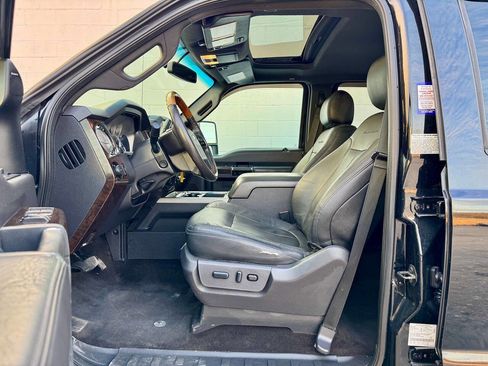 Used 2016 Ford F350 Platinum image 18