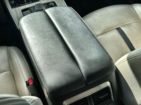 Used 2025 MAZDA CX-70 3.3 Turbo w/ Preferred Package image 16