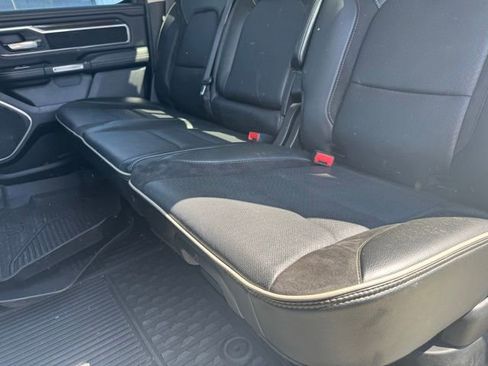 Used 2022 RAM 1500 Laramie AWD/4WD image 7