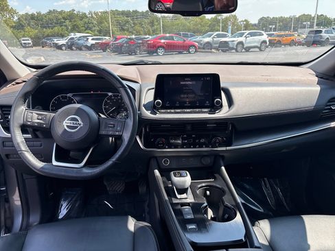Used 2021 Nissan Rogue SL FWD image 14