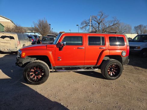 Used 2008 HUMMER H3 Alpha image 2