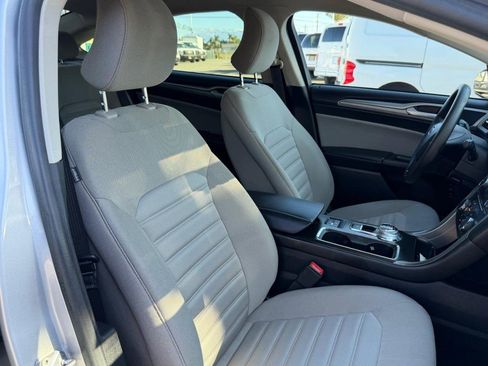 Used 2017 Ford Fusion S image 22