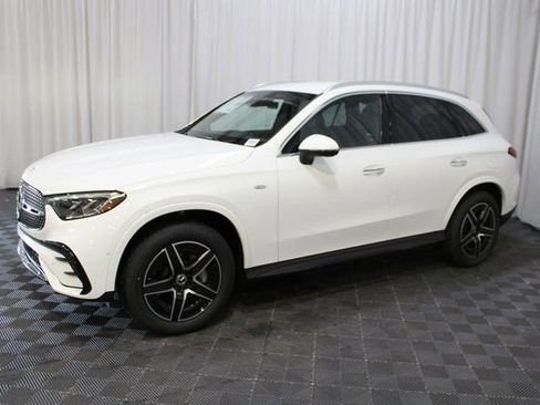 New 2025 Mercedes-Benz GLC 350e 4MATIC image 3