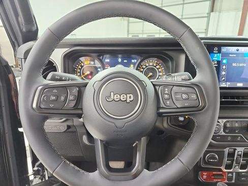Used 2026 Jeep Wrangler Unlimited Sport AWD/4WD image 22