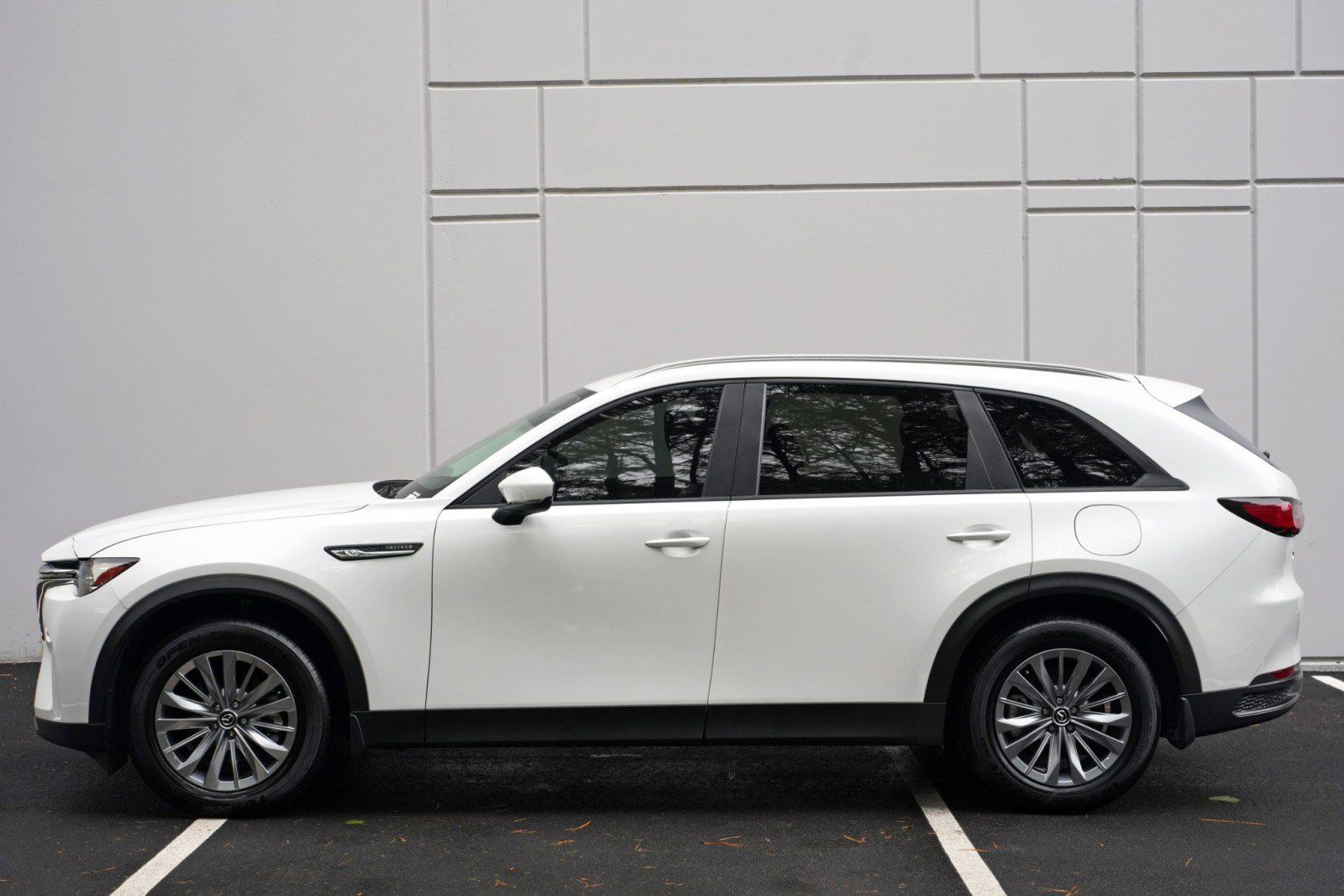 Used 2025 MAZDA CX-90 3.3 Turbo w/ Select Package AWD/4WD image 47