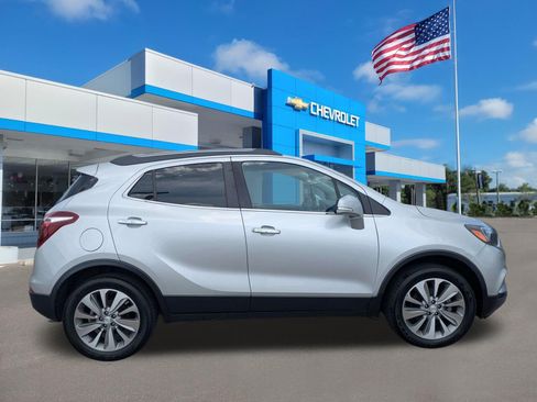 Used 2019 Buick Encore Preferred AWD/4WD image 2