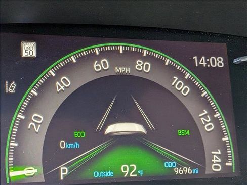 Used 2023 Toyota RAV4 XLE FWD image 5