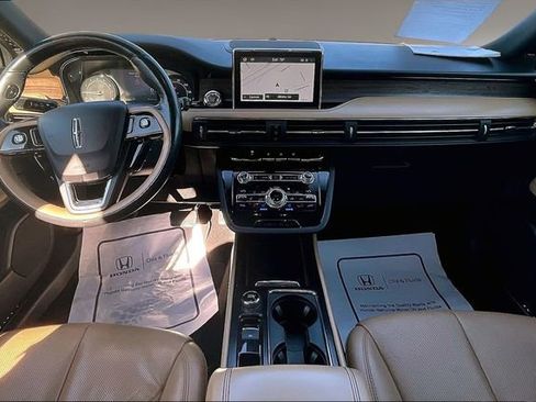 Used 2020 Lincoln Corsair Reserve w/ Equipment Group 201A image 7