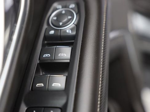 Used 2021 Chevrolet Tahoe Premier w/ Premium Package AWD/4WD image 15