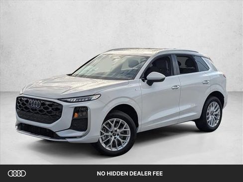 New 2026 Audi Q3 quattro 2.0T AWD/4WD image 1