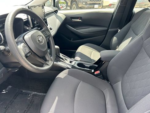 Used 2021 Toyota Corolla LE FWD image 11