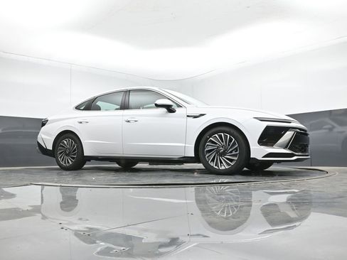 New 2026 Hyundai Sonata SEL FWD image 15