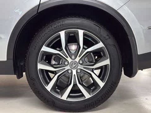 Used 2022 Acura MDX SH-AWD w/ Technology Package image 11