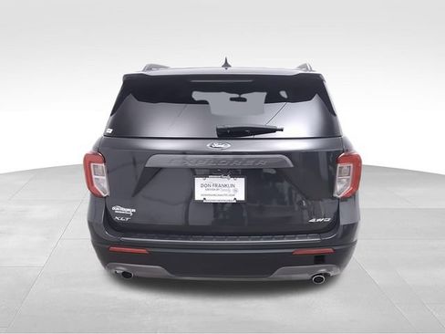 Used 2023 Ford Explorer XLT w/ Equipment Group 202A AWD/4WD image 6