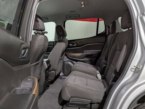 Used 2018 GMC Acadia SLE image 20