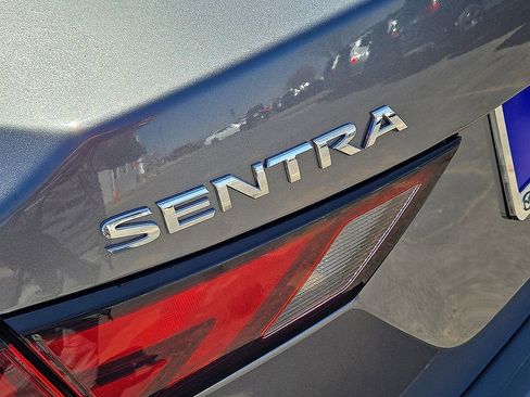 Used 2025 Nissan Sentra SV image 11