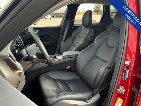 Certified 2024 Volvo XC60 T8 Core w/ Protection Package Premier image 32