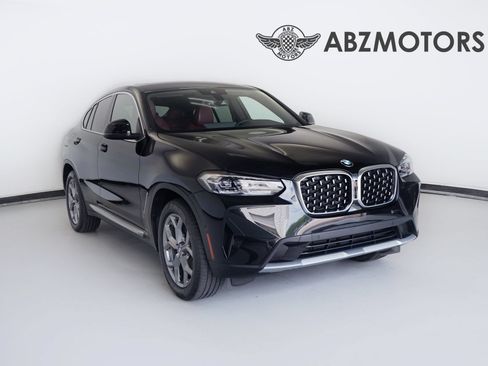 Used 2025 BMW X4 xDrive30i AWD/4WD image 1
