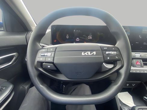 Used 2025 Kia K4 FWD image 10