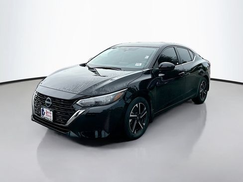 Used 2025 Nissan Sentra SV FWD image 3