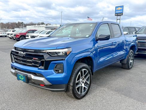 Certified 2023 Chevrolet Colorado Z71 w/ Z71 Convenience Package 2 image 3