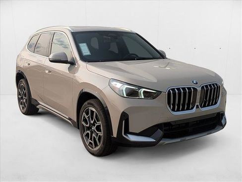 Used 2026 BMW X1 xDrive28i w/ Technology Package image 6