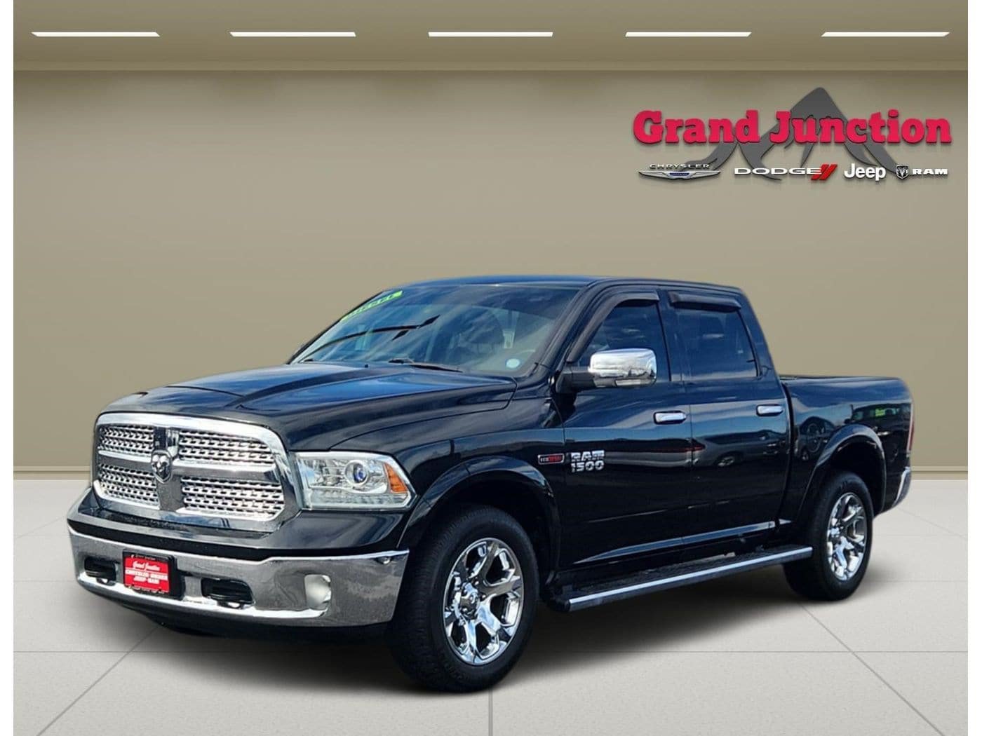 Used 2018 RAM 1500 Laramie w/ Protection Group AWD/4WD image 2