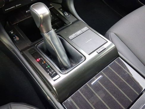 Used 2023 Lexus GX 460 Premium image 18