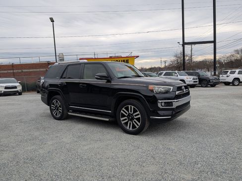 Used 2015 Toyota 4Runner Limited image 3