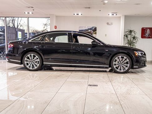 Used 2024 Audi A8 L 3.0T image 9