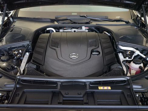 Used 2023 Mercedes-Benz S 580 4MATIC Sedan w/ AMG Line image 21