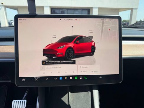 Used 2022 Tesla Model Y Performance AWD/4WD image 29