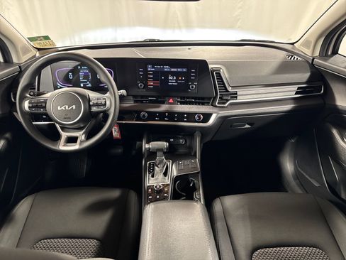 Certified 2023 Kia Sportage LX AWD/4WD image 4