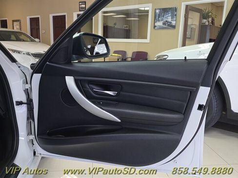 Used 2013 BMW 328i Sedan RWD image 12