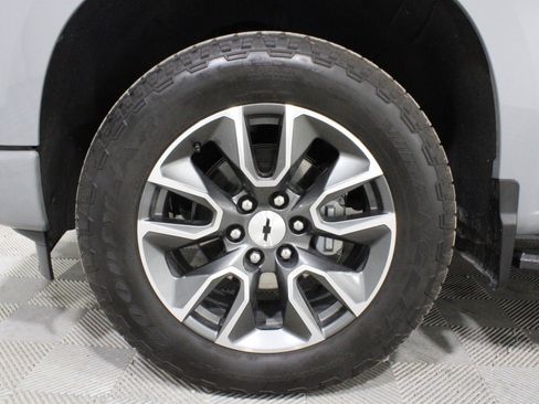 Used 2024 Chevrolet Silverado 1500 RST w/ Convenience Package II image 34