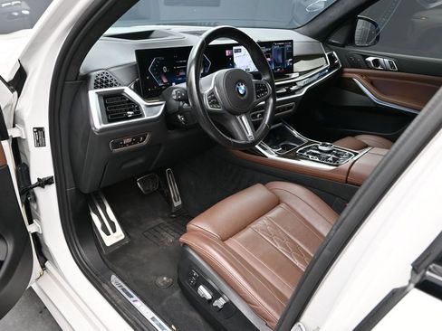 Used 2023 BMW X7 M60i w/ Executive Package AWD/4WD image 4