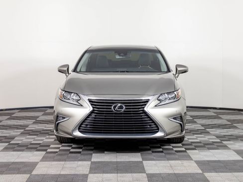 Used 2018 Lexus ES 350 w/ Navigation System Package FWD image 12