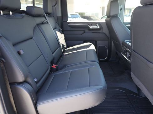 New 2026 GMC Sierra 3500 SLT w/ SLT Convenience Package AWD/4WD image 17