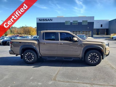 Certified 2022 Nissan Frontier Pro-X image 2