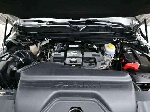 Used 2022 RAM 2500 Limited AWD/4WD image 8