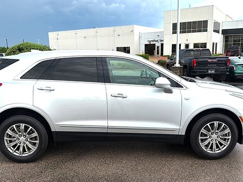 Used 2018 Cadillac XT5 Luxury w/ Driver Awareness Package image 5