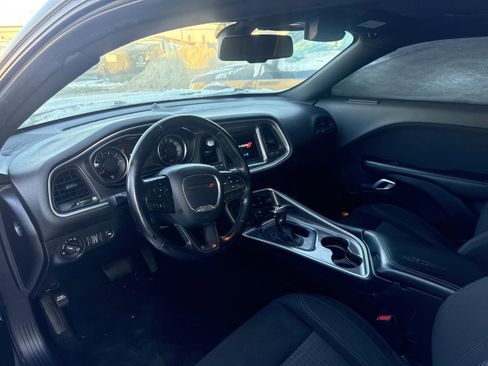 Used 2021 Dodge Challenger SXT w/ Blacktop Package image 7