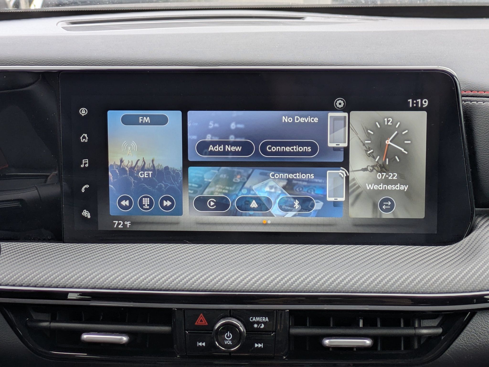 Used 2025 Nissan Kicks SR AWD/4WD image 19