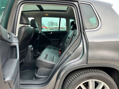 Used 2016 Volkswagen Tiguan SE AWD/4WD image 17