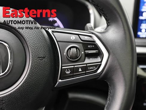 Used 2025 Acura MDX SH-AWD image 16